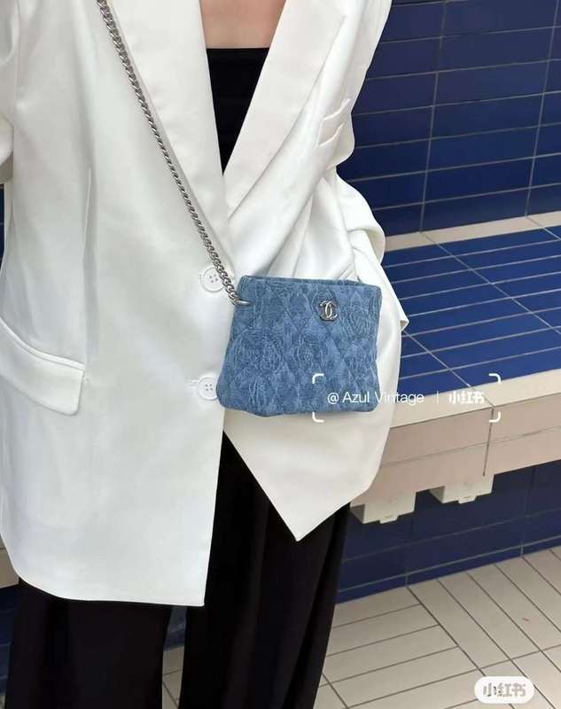 Zivas Charm Everyday Sophistication Luxury Handbag (Elevated Accessory Essential) – Interior View