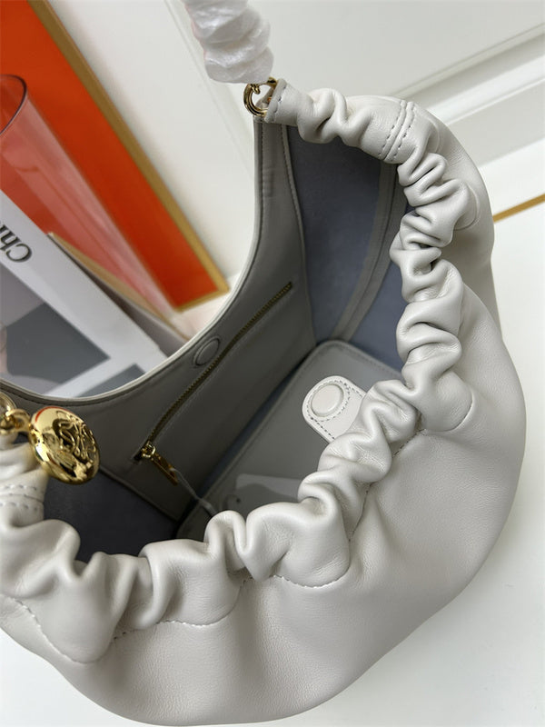Ziva's Charm handbag – interior view (34cm*27cm*14cm)