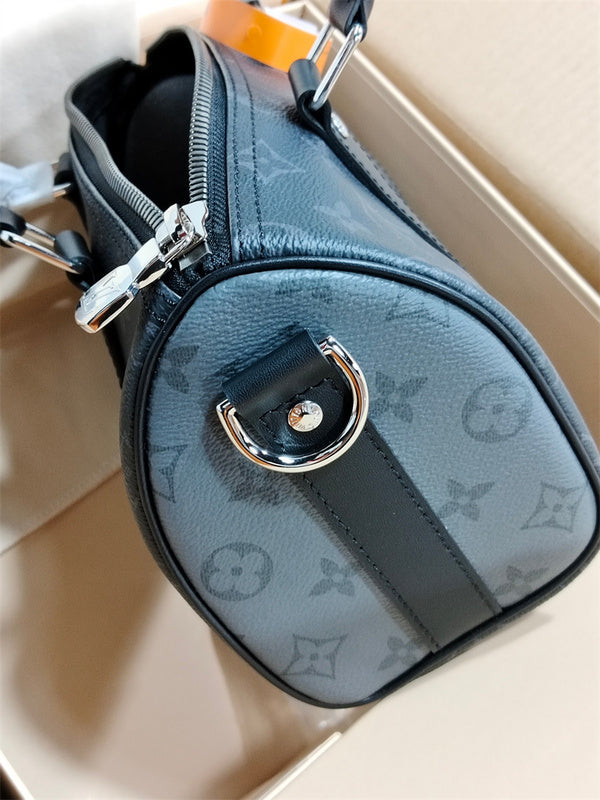  top-handle bag interior and compartment view 9