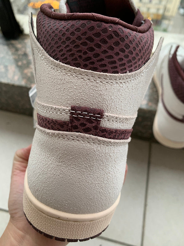 Nike Men's & Women's Designer Street Sneakers — Style 218 interior view