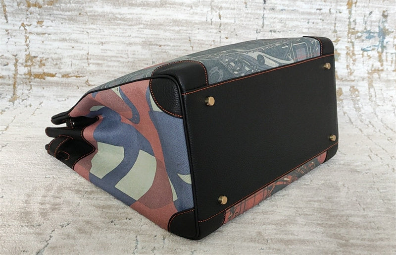  Sophisticated everyday bag front view 7