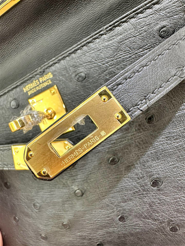  satchel interior and compartment view