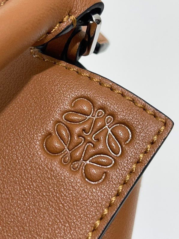 Ziva's Charm handbag – angled view (13.5cm*5.5cm*8.5cm)