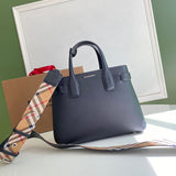 Ziva's Charm handbag – front view (one versatile size)