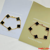 Full view of Van Cleef & Arpels unisex jewelry piece