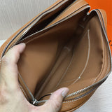  structured bag close-up of hardware and finish 11