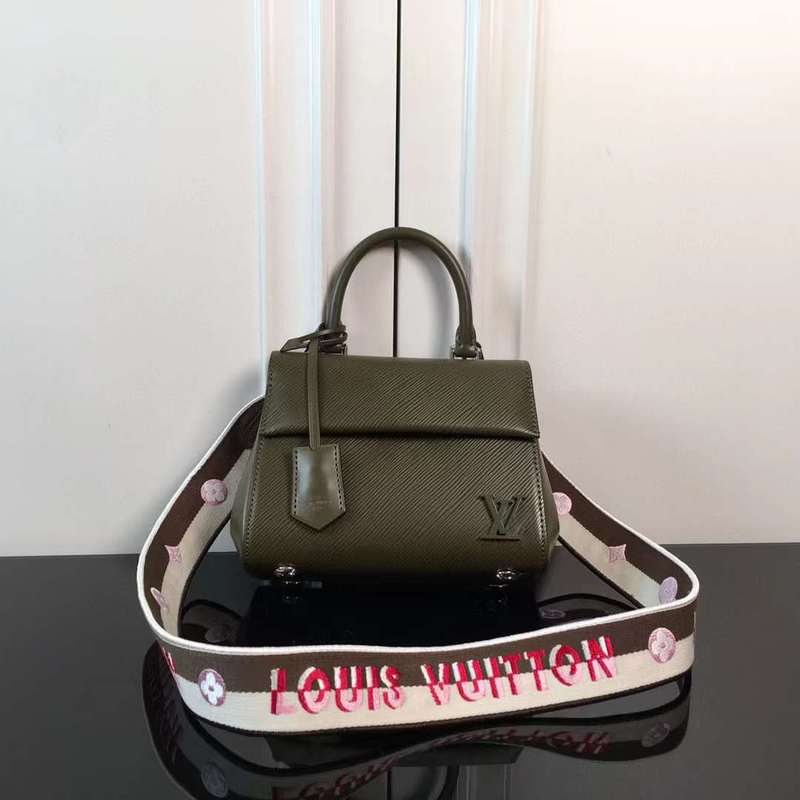 Front view of polished modern women's handbag – women's luxury handbag