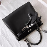  Structured top-handle bag front view 7