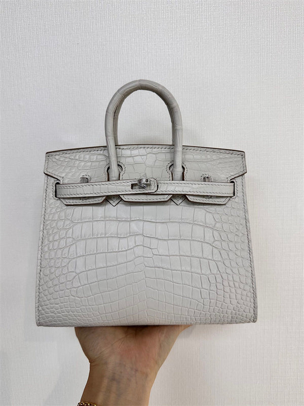  Timeless shopper bag front view