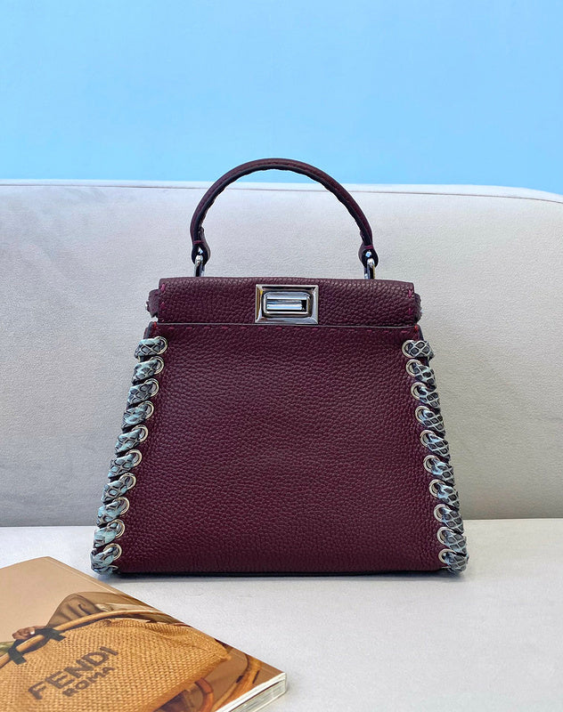 Ziva's Charm handbag – detail view (Standard Size)