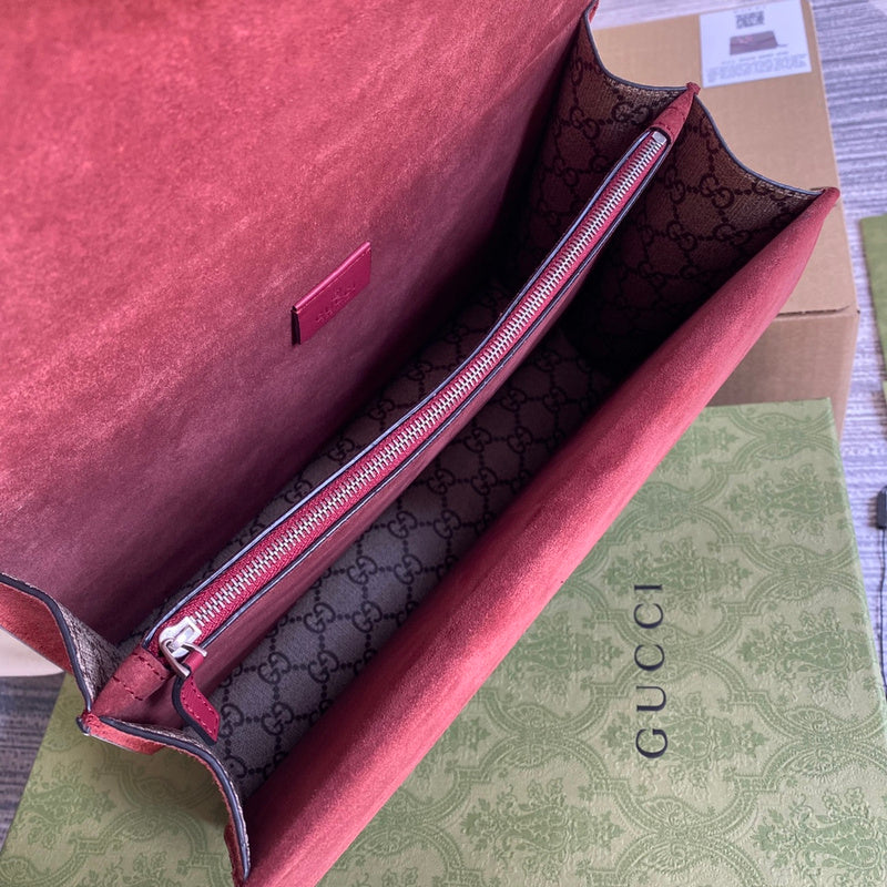 Side profile of refined elevated women's handbag – women's designer-style accessory