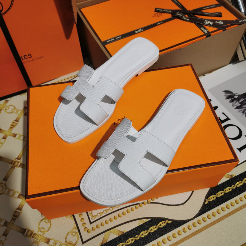Hermes sandals Style 101 - sole and craftsmanship detail
