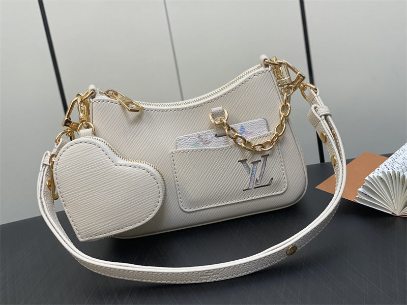  chic everyday bag detail view showing craftsmanship