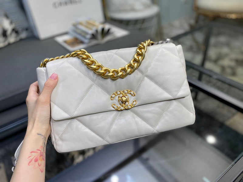  handbag, mid everyday style, image 3