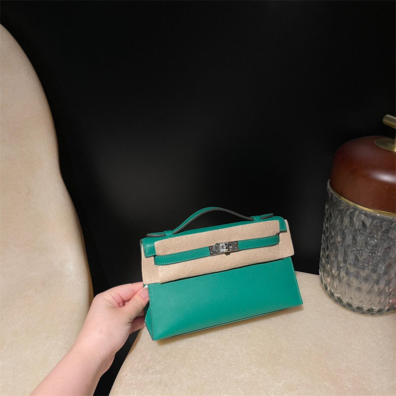  Essential shopper bag carried on shoulder 28