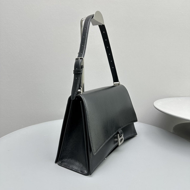 Zivas Charm Polished Finish Fashion Handbag (Elevated Accessory Essential) – Lifestyle Shot