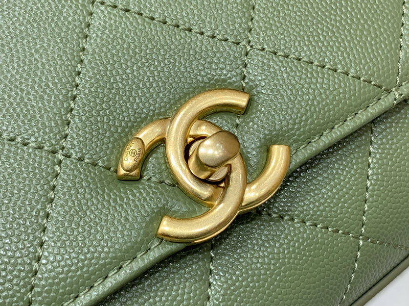  versatile purse view 8