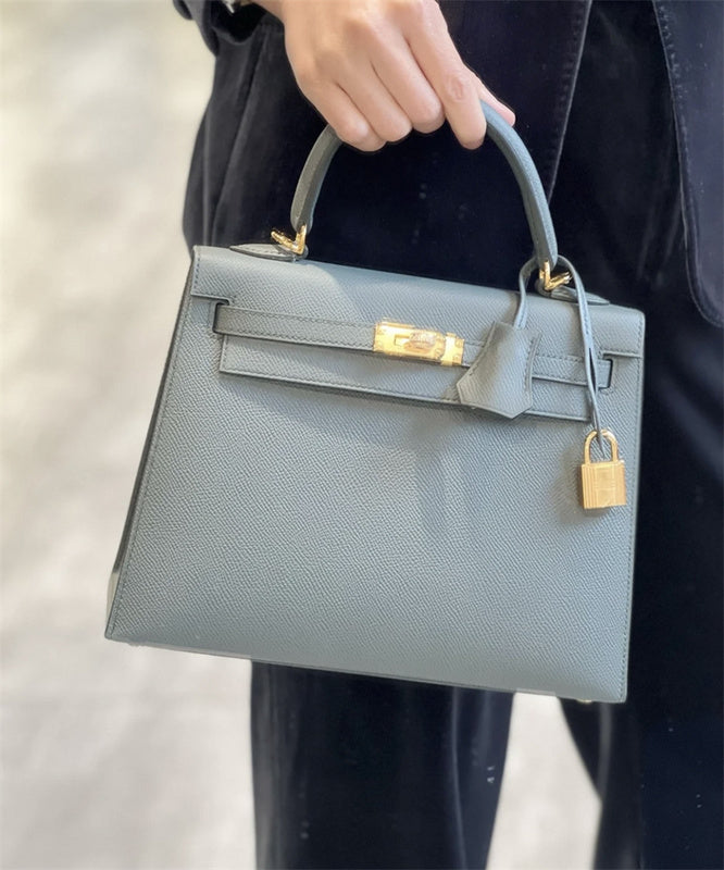  shoulder bag interior and compartment view