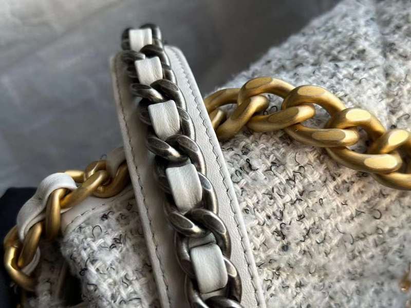 Zivas Charm Timeless Appeal Everyday Handbag (Structured Everyday Essential) – Back View