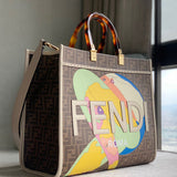 Ziva's Charm handbag – detail view (35cm*31cm*17cm)