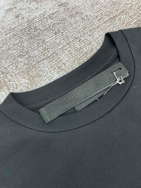 Full silhouette view of Amiri luxury piece style No.180