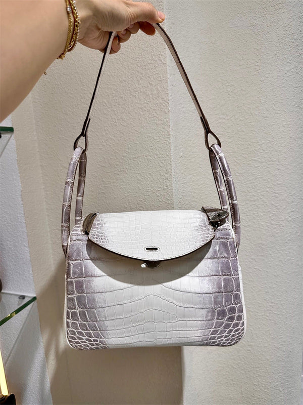  carryall bag interior and compartment view
