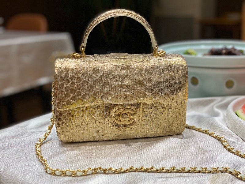  mid purse view 3