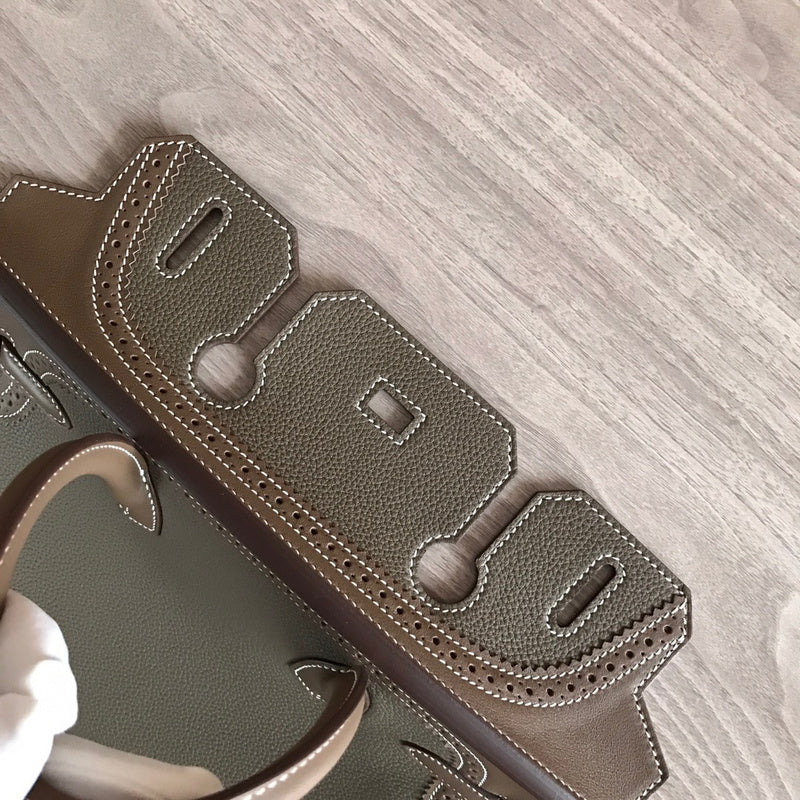 Interior view of sculpted premium bag