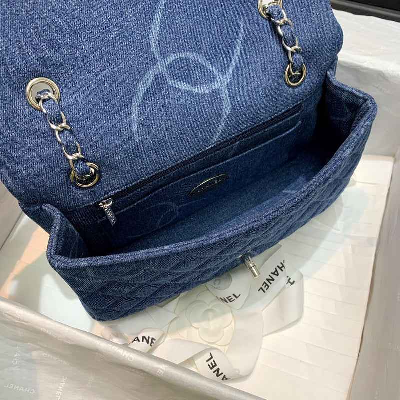 women's handbag, mid design, view 5