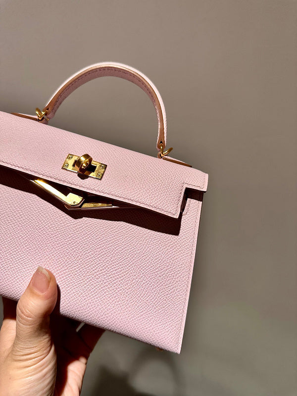 Sculpted handbag styled for everyday wear