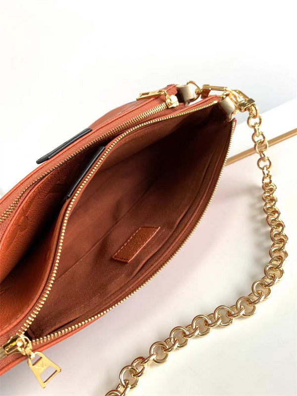  classic carryall bag styled with outfit