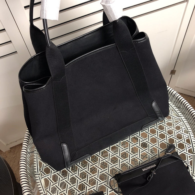 Top view of elevated premium women's handbag – women's everyday handbag