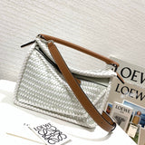 Ziva's Charm handbag – close-up view (24cm*16.5cm*10cm)