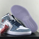 Nike classic monochrome luxury sneakers view 21 retro runner design
