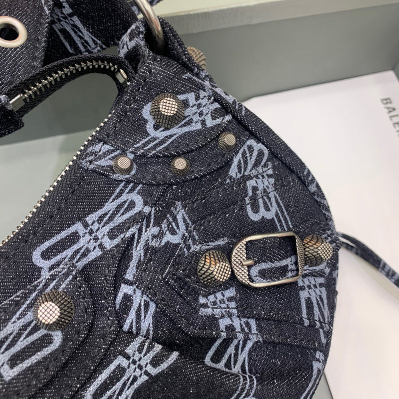 Elegant Premium PU Leather Handbag - Sleek Minimalist Lines | Women's Designer-Inspired Purse #389 - interior view (image 6) of designer-inspired handbag