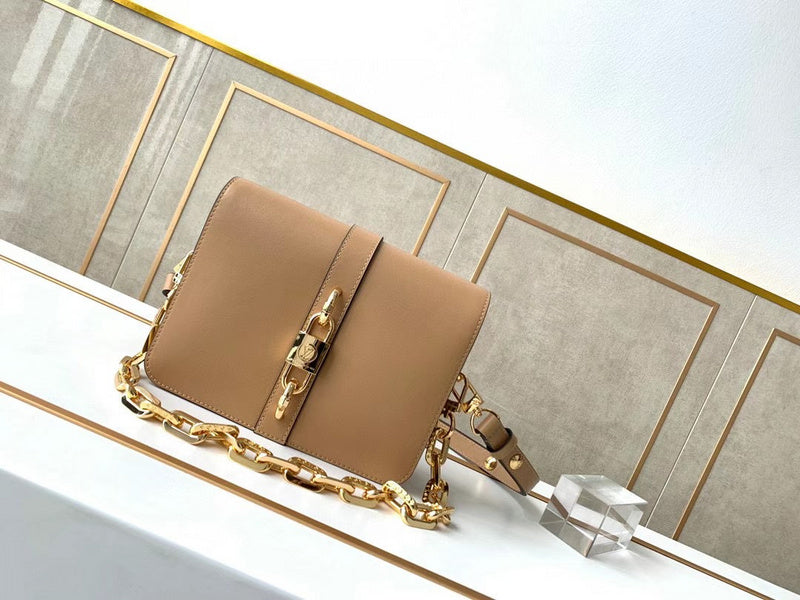 Front view of statement everyday-luxe women's handbag – women's premium purse