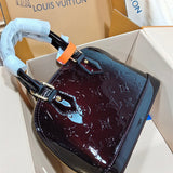  top-handle bag interior and compartment view
