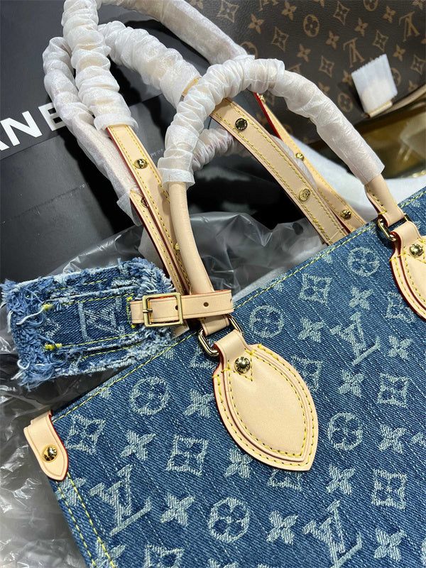  Polished top-handle bag carried on shoulder