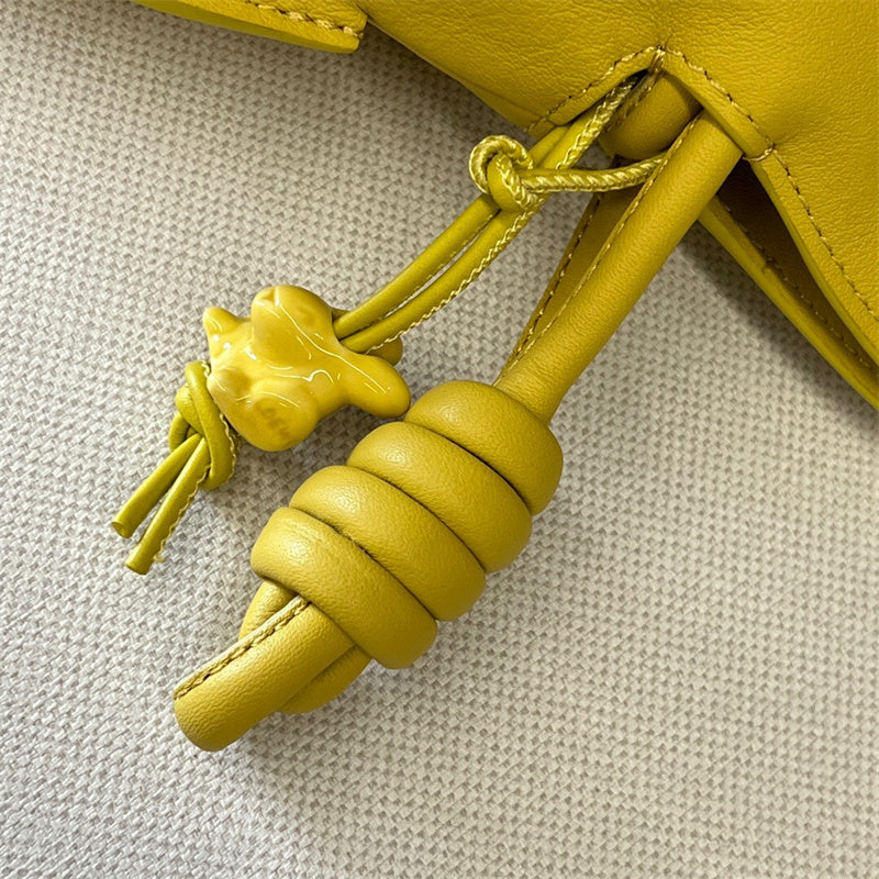 Ziva's Charm handbag – back view (30cm*24.5cm*10.5cm)