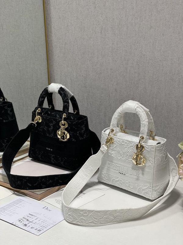 Side profile of chic classic women's handbag – women's designer-style accessory