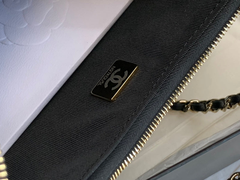  mid purse view 8