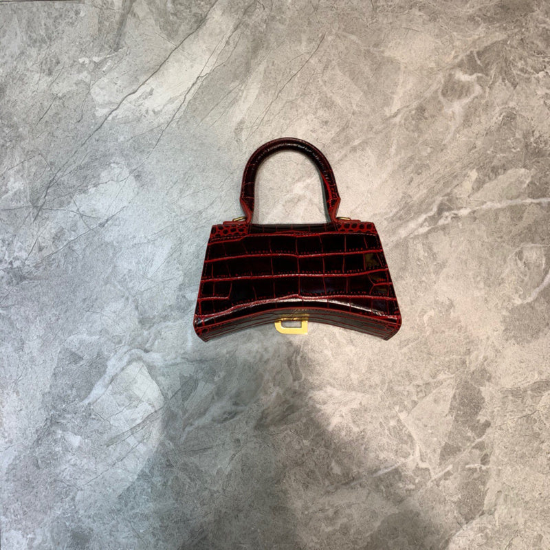 Elegant Premium PU Leather Handbag - Understated Luxury Look | Women's Luxury Handbag #858 - close-up detail shot (image 3) of designer-inspired handbag