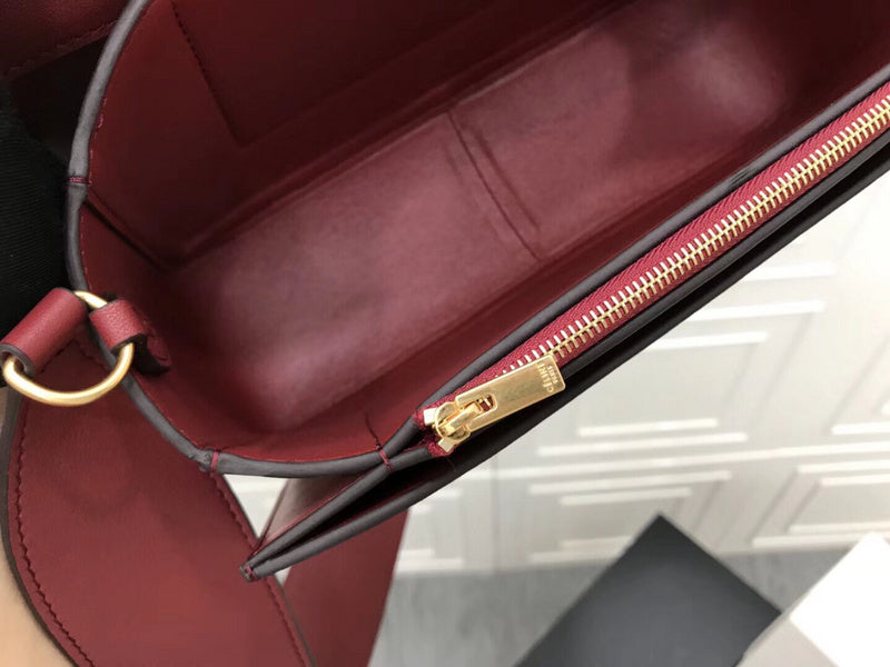 Front view of chic premium women's handbag – women's premium purse