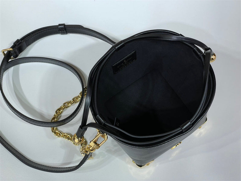 Understated handbag front view 13