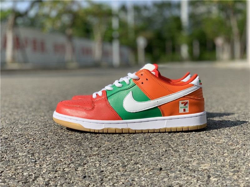 Nike Men's & Women's Premium Low-Top Trainers — Style 109 close-up view
