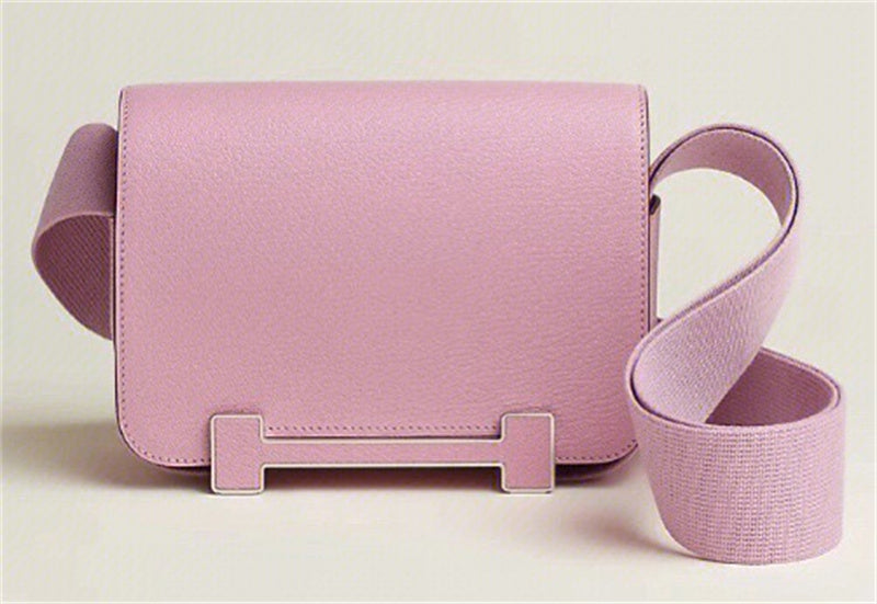 Sophisticated handbag styled for everyday wear