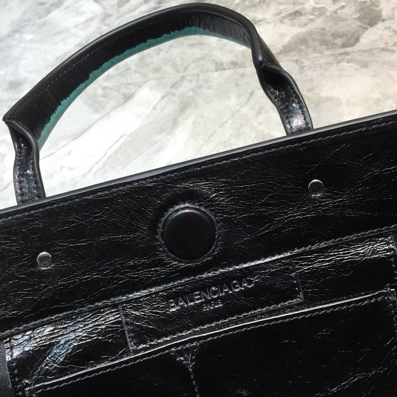 Elegant Vegan Leather Handbag - Statement Silhouette | Women's Designer-Inspired Purse #635 - close-up detail shot (image 3) of designer-inspired handbag