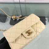 Zivas Charm Effortless Elegance Fashion Handbag (Refined Practical Design) – Detail View