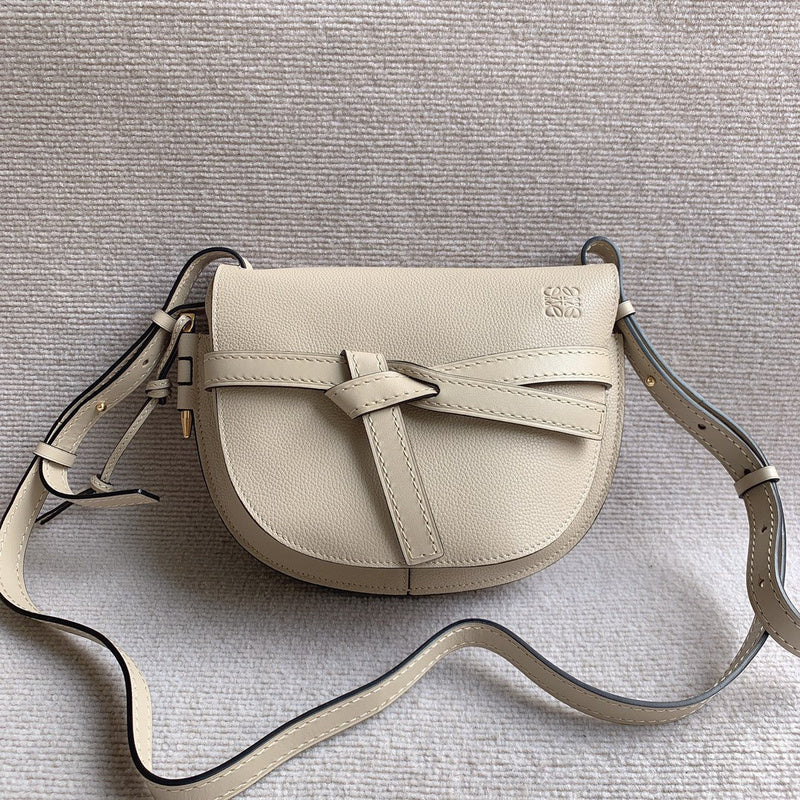 Ziva's Charm handbag – angled view (25cm*18cm*12cm)