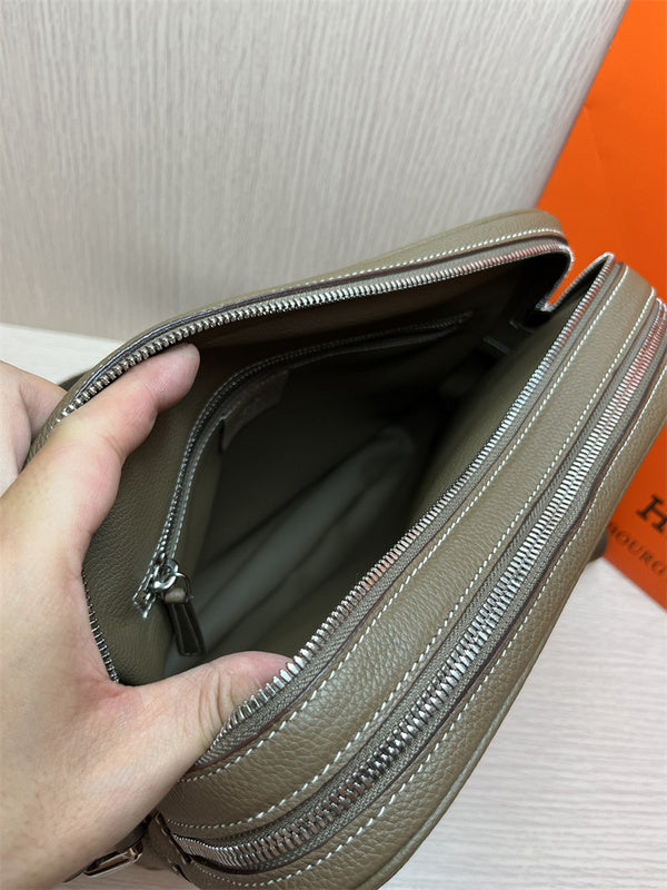  Clean-Lined structured bag front view 37